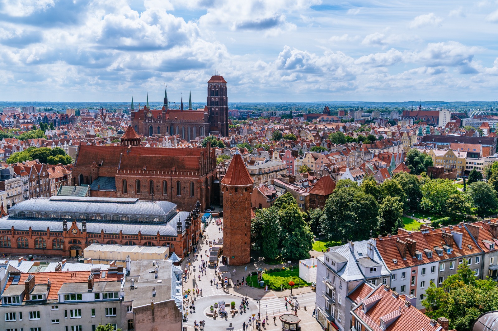 Gdansk old town with St Mary's Church above the rooftops – removals from the UK to Gdańsk