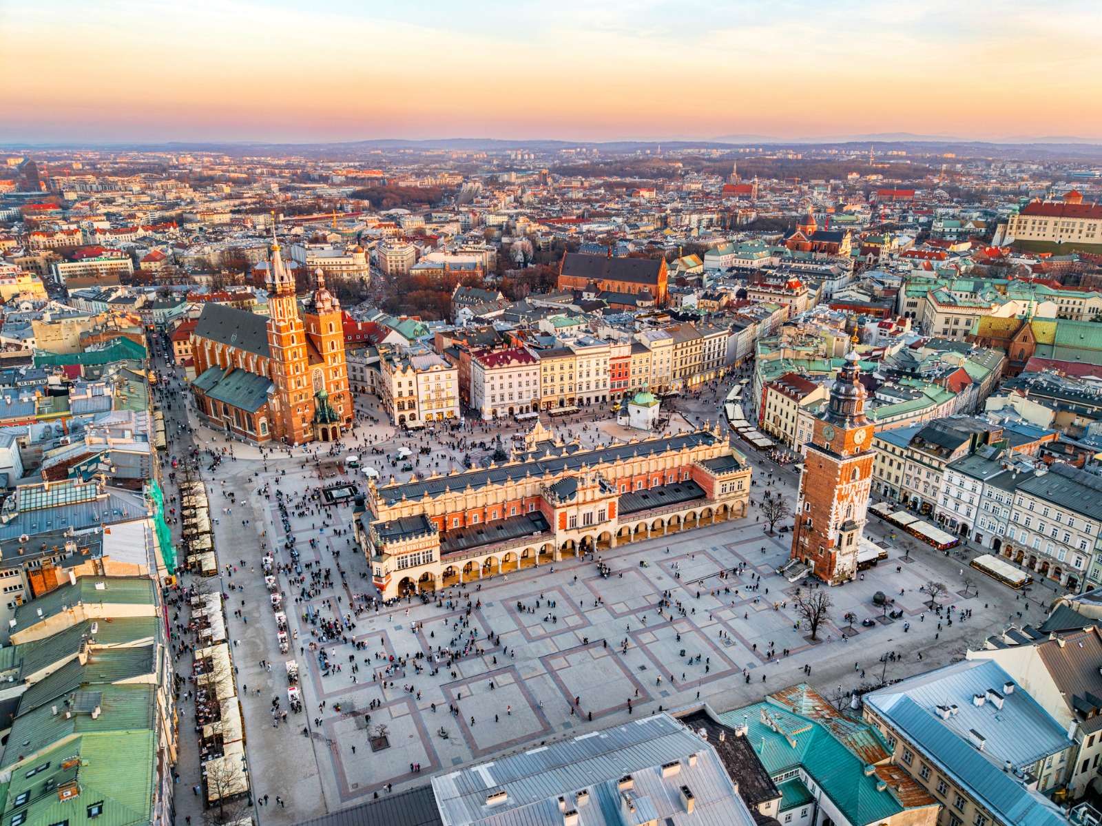 Aerial view of Krakow's Main Market Square and Cloth Hall – shared-load removals to Kraków