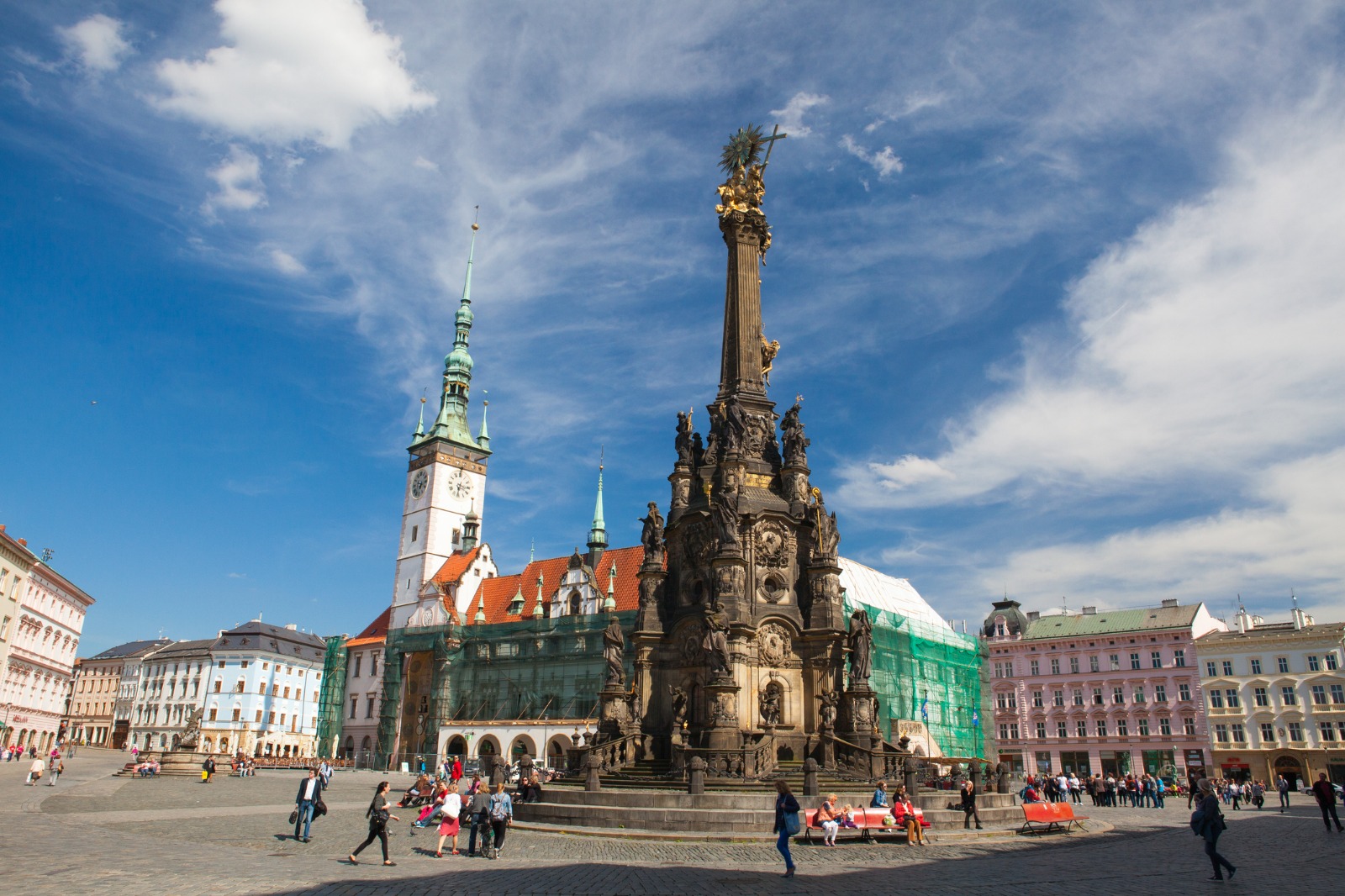 Holy Trinity Column and Town Hall in Olomouc – part-load removals to Olomouc