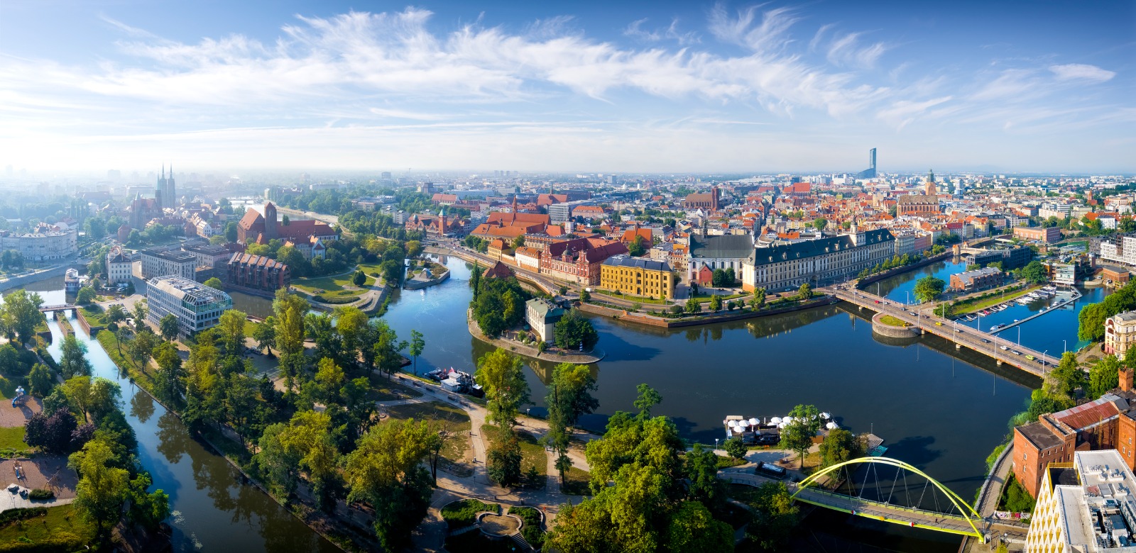 Wroclaw's rivers, bridges and historic city centre – part-load removals to Wrocław